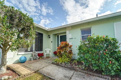 8360 HIGH POINT Circle, Port Richey, FL, 34668 — photo 2
