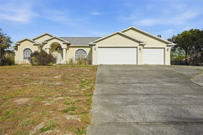 8038 MADRID Road, Weeki Wachee, FL, 34613 — photo 2
