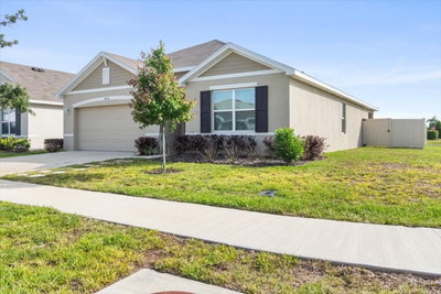 35830 ELLSWORTH Place, Zephyrhills, FL, 33541 — photo 2