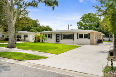 723 BAYSHORE Drive, Tarpon Springs, FL, 34689 — photo 2