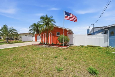 13815 PLUMOSA Avenue, Hudson, FL, 34667 — photo 2