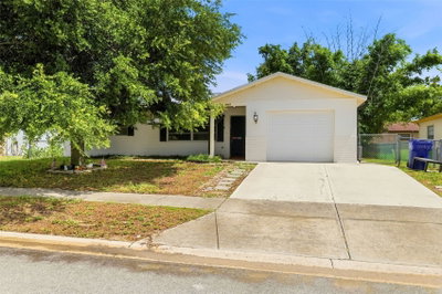 7819 ROYAL STEWART Drive, New Port Richey, FL, 34653 — photo 2