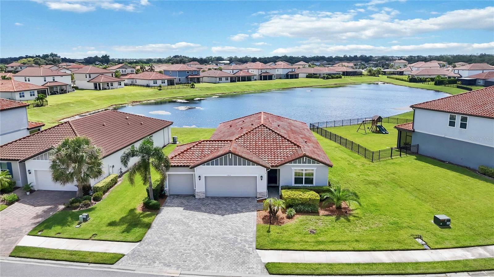13723 Green Hammock Pl