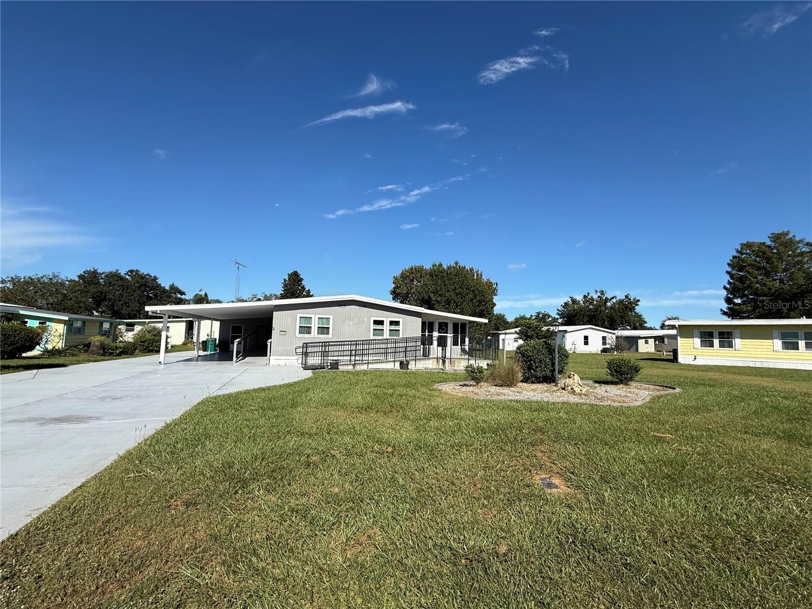 17 N Bobwhite Rd
