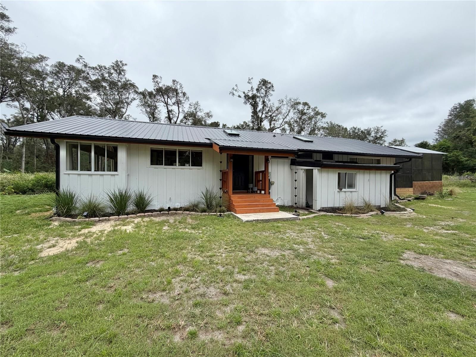 12212 NW 194th Ter