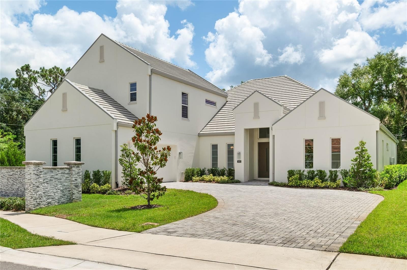 1605 Manor Woods Way