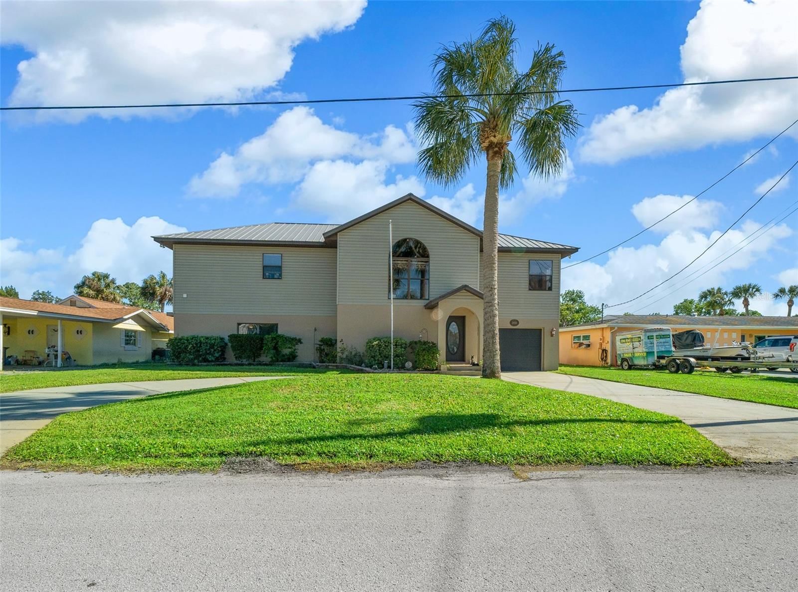 2050 NW 18th St