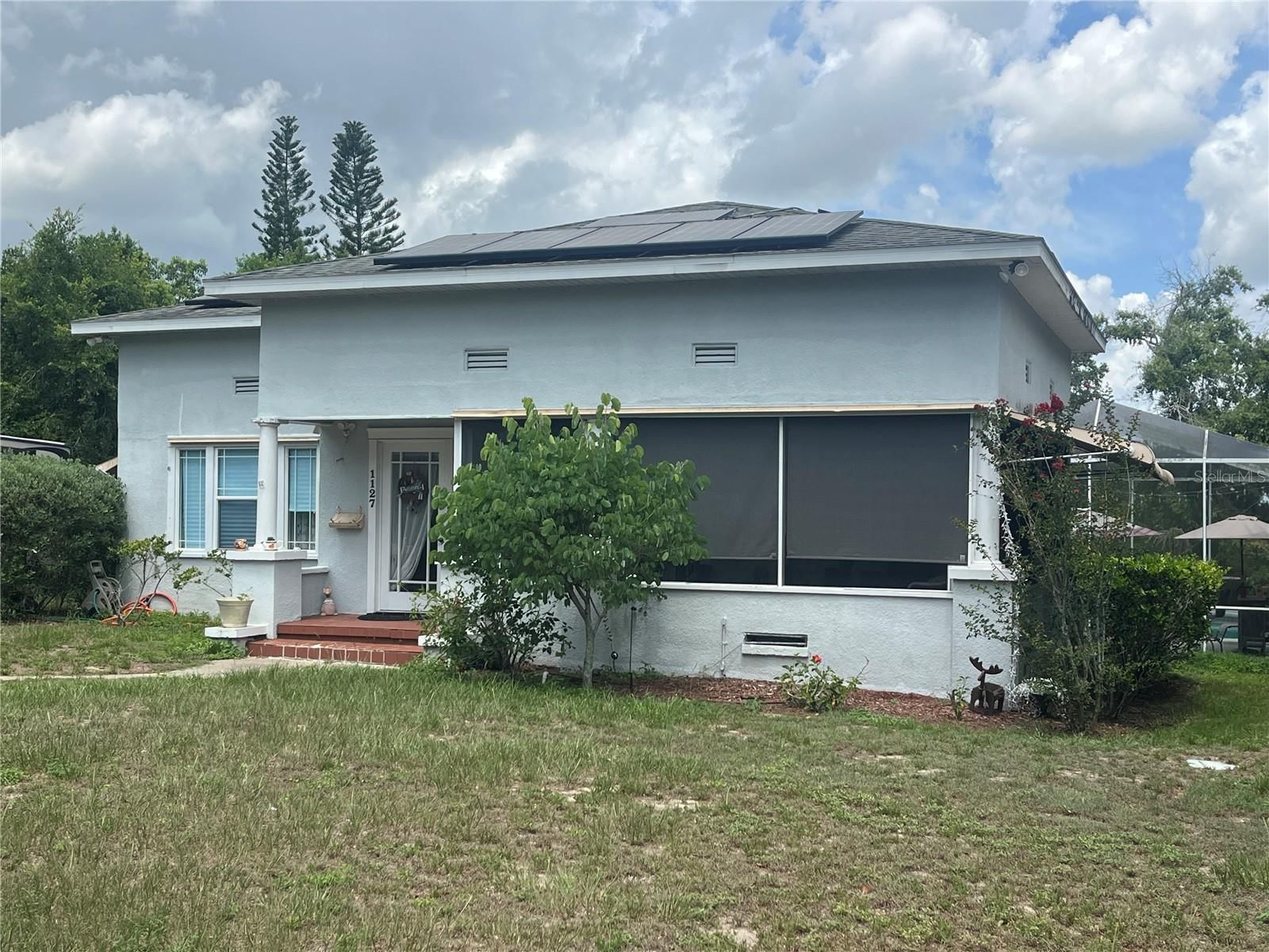 1127 S Lakeshore Blvd