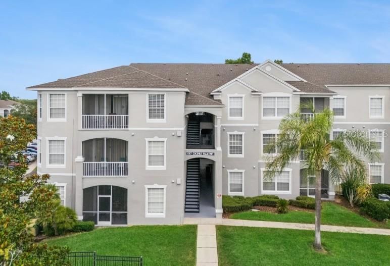 8107 Coconut Palm Way #201