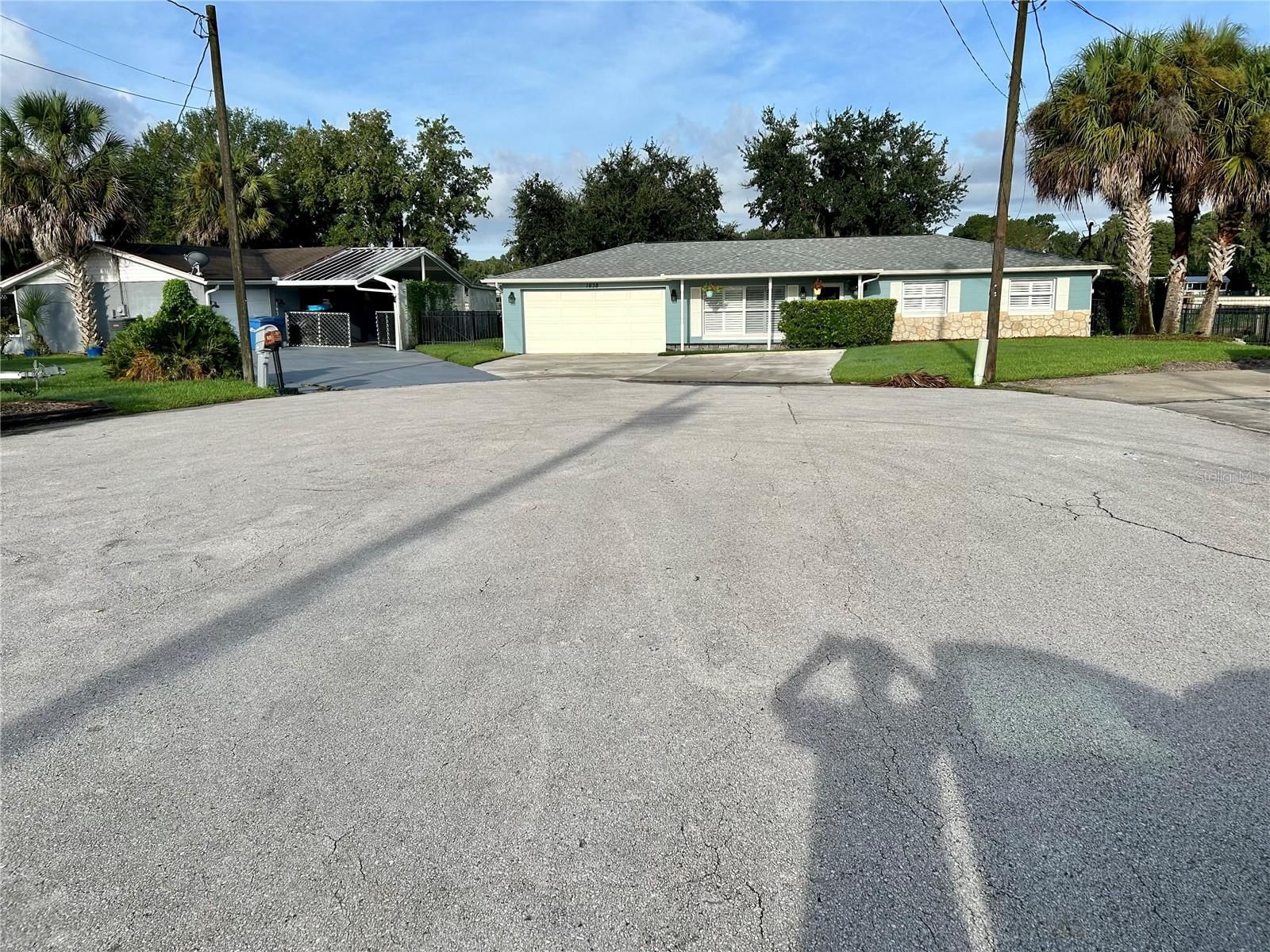 1638 Paradise Ln