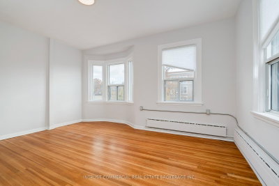 Unit 3 — 966 St Clair Avenue W — photo 2