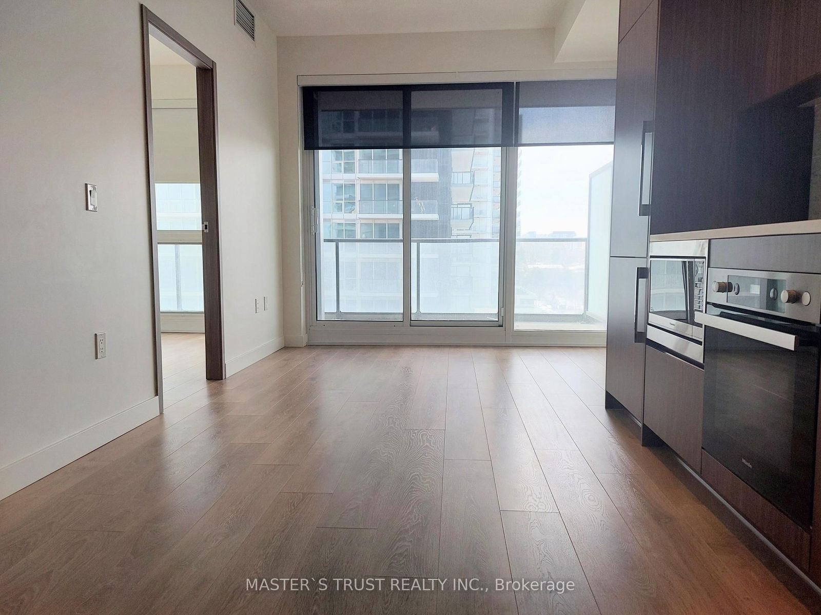 Luxury condo by Concord In Bayview Village,120 square feet balcony to veiw CN tower ,Floor to ceiling Window make inside bright and cozy.Built In intergrated Miele Appliance ,Organized Closet,Window coverings. Amazing amenities:24 Hr Concerge,Gym,Indoor pool,Longe,Fitness/yoga Studio,80000 Sf Mega Club(basketball court ,Tennis court etc).Located convieniet  place in North York,steps to Bessarion Subway  Station, TTC, Ikea, Supermarket, Community Center, Bayview Village Mall,Resteraunat etc.Close 401&404,go station.Must see.