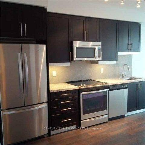 Ivory Plaza Corp, Gourmet Kitchen W/Valance Light, Stainless Steel Appliances, Granite Counter, Mosaic Backsplash, Woold Fl Thru out, Master Bedroom with A Large Closet, Full Size Whirlpool Appliances, Marble Vanity Counters, Deep Soaker Tub, Amenities Inc Party Rm, Rooftop Lounge, 1 Minute Walk To King St Car, Close To George Brown College, Shops