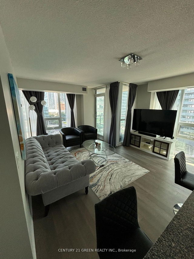 1106 - 19 Grand Trunk Crescent