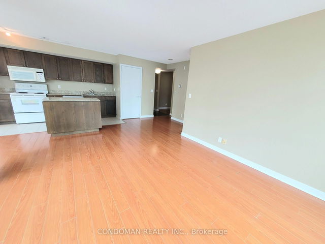 812 - 81 Navy Wharf Court
