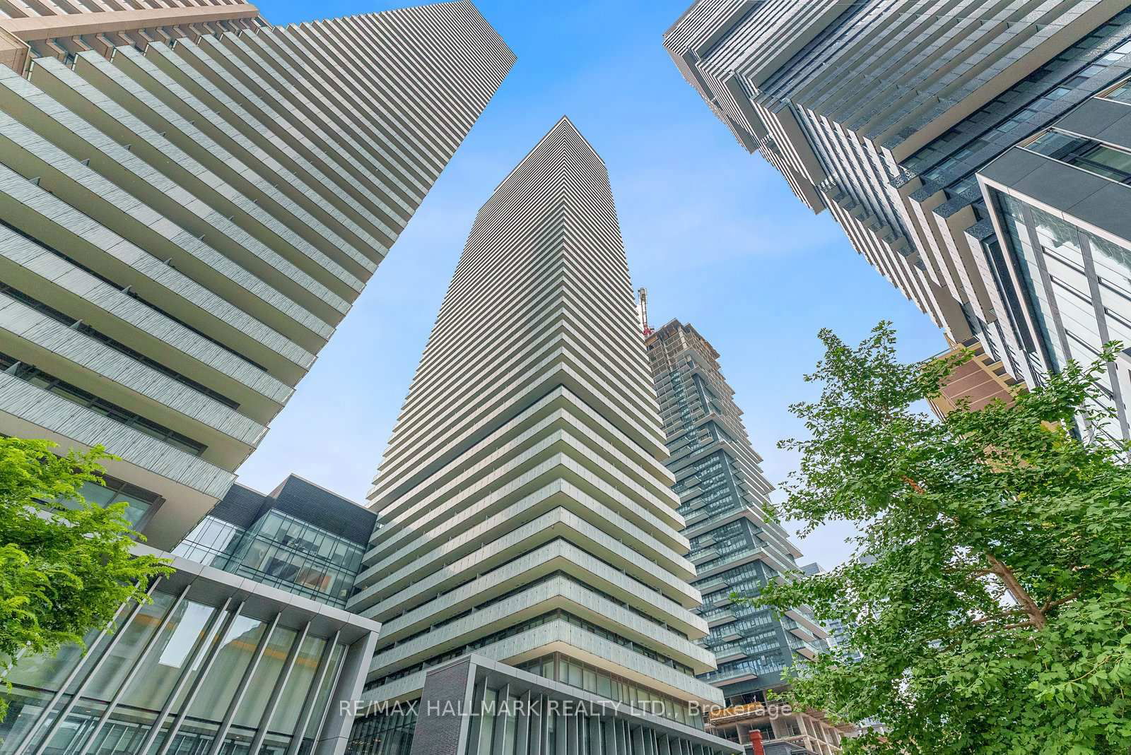 Luxurious condominium nestled at the prestigious intersection of Yonge and Bloor! This high-end unit offers an unparalleled living experience in the heart of the city. Welcome to Casa 3, offering a perfectly laid out 1 bedroom plus a den unit in immaculate condition with plenty of storage and no wasted space. Den can easily be used as a second bedroom with a door and windows and an extra large balcony that spans the width of the condo. Featuring floor-to-ceiling windows, ample storage space, 9 ft ceilings and a sleek modern kitchen.