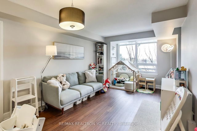 415 - 676 Sheppard Avenue