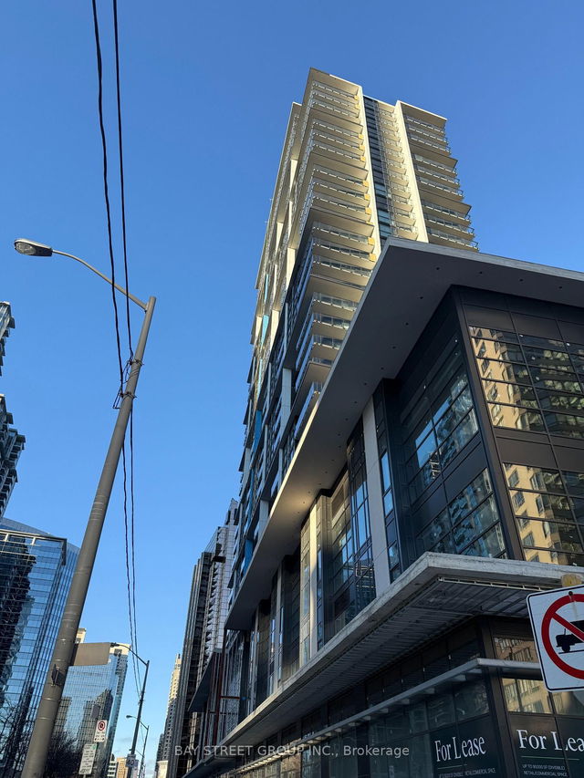 3017 - 4955 Yonge Street