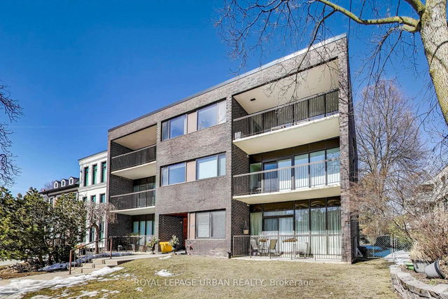 7 - 166 Sherwood Avenue