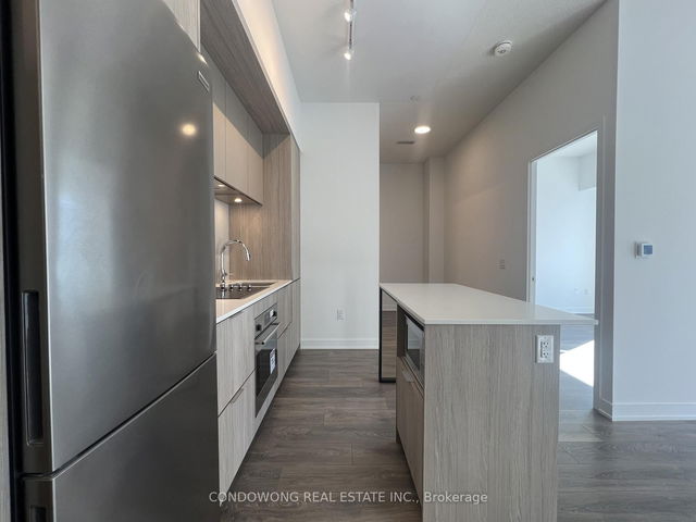 1116 - 35 Tubman Avenue