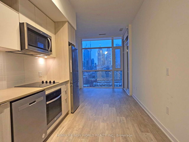 1130 - 121 Lower Sherbourne Street