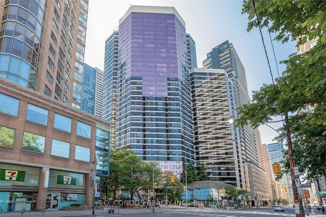 2212 - 1001 Bay Street