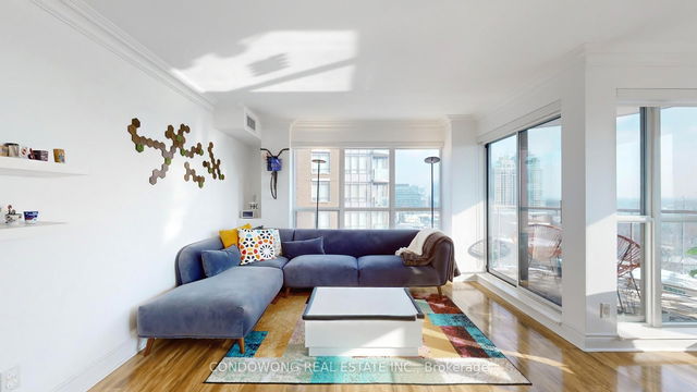 1109 - 2 Clairtrell Road