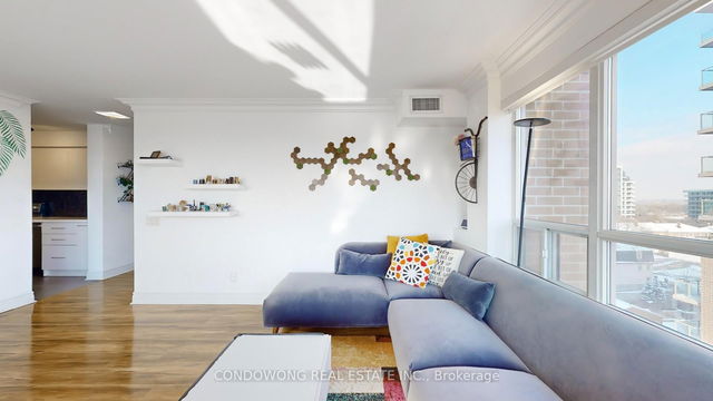 1109 - 2 Clairtrell Road
