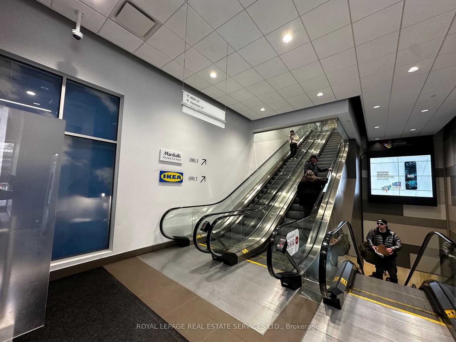 384 Yonge Street, Unit 32 - Photo 8