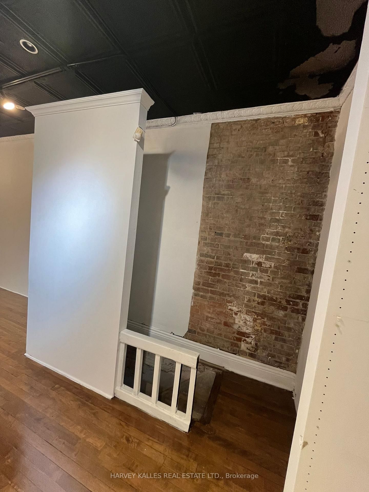 491 Bloor Street W, Unit Main - Photo 9