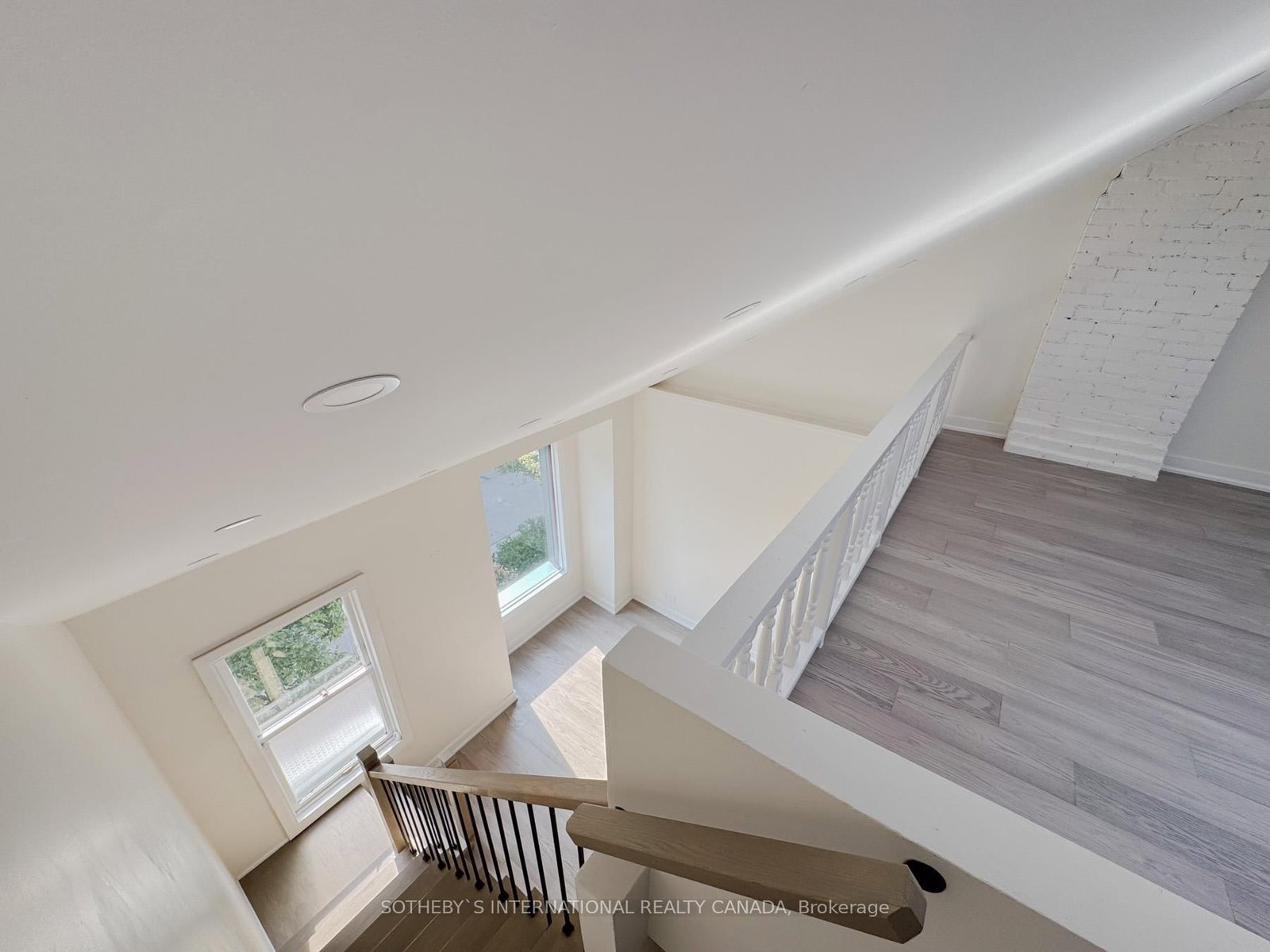 348 Wellesley Street E - Photo 20