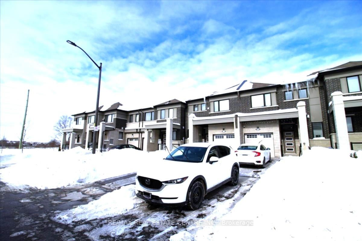 Property at 98 Lockyer