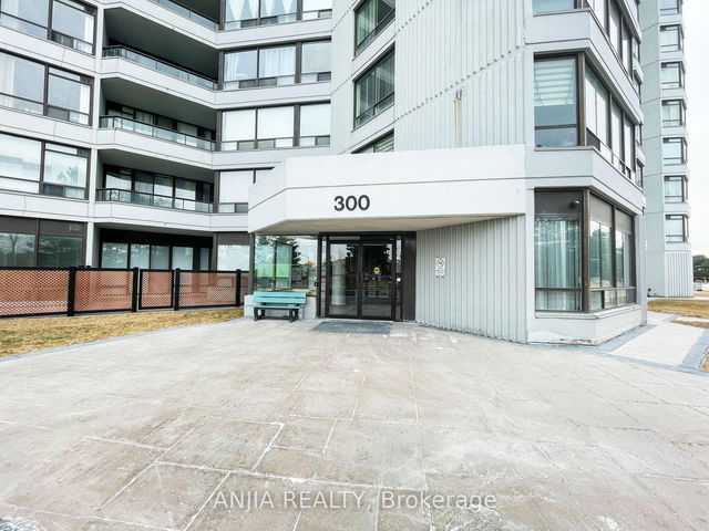 1601 - 300 Alton Towers Circle