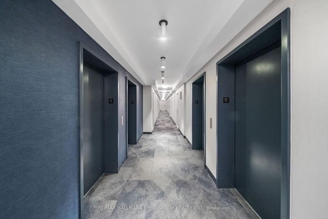1220 - 2550 Simcoe Street