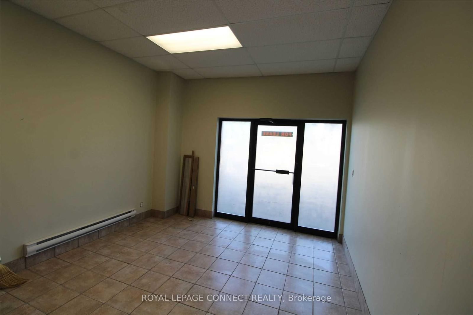 1736 Kingston Road, Unit #Side - Photo 4