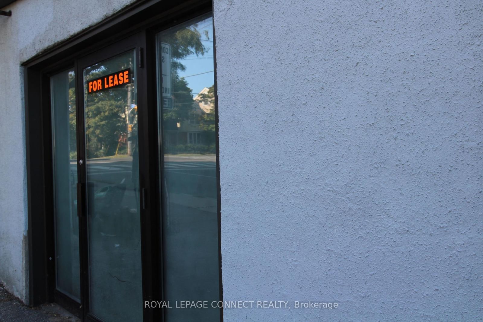 1736 Kingston Road, Unit #Side - Photo 6