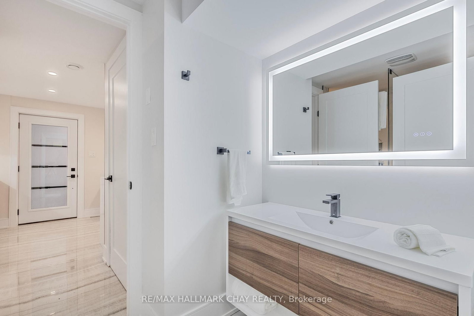 12 Tower Court, Unit Lower - Photo 11