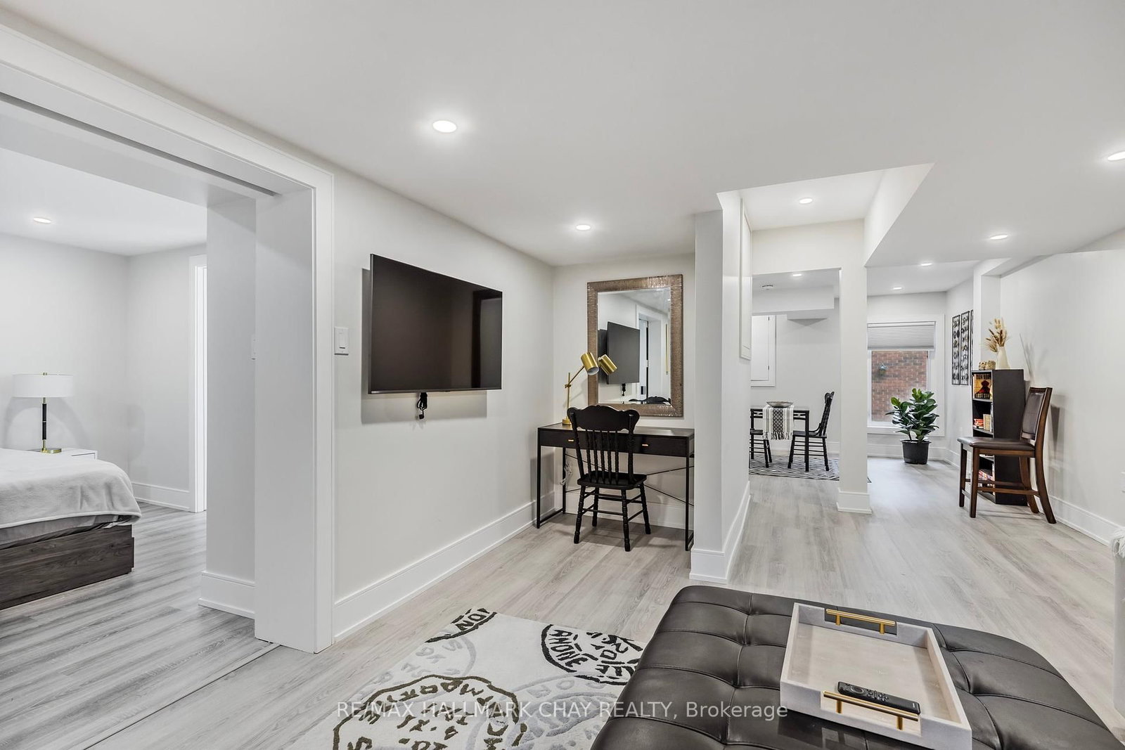 12 Tower Court, Unit Lower - Photo 8