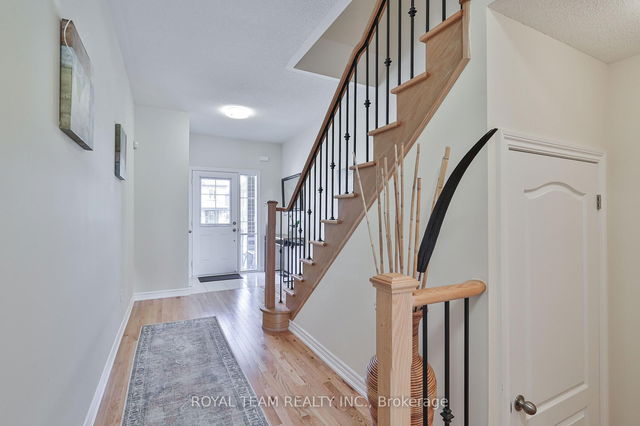 1246 Peelar Crescent