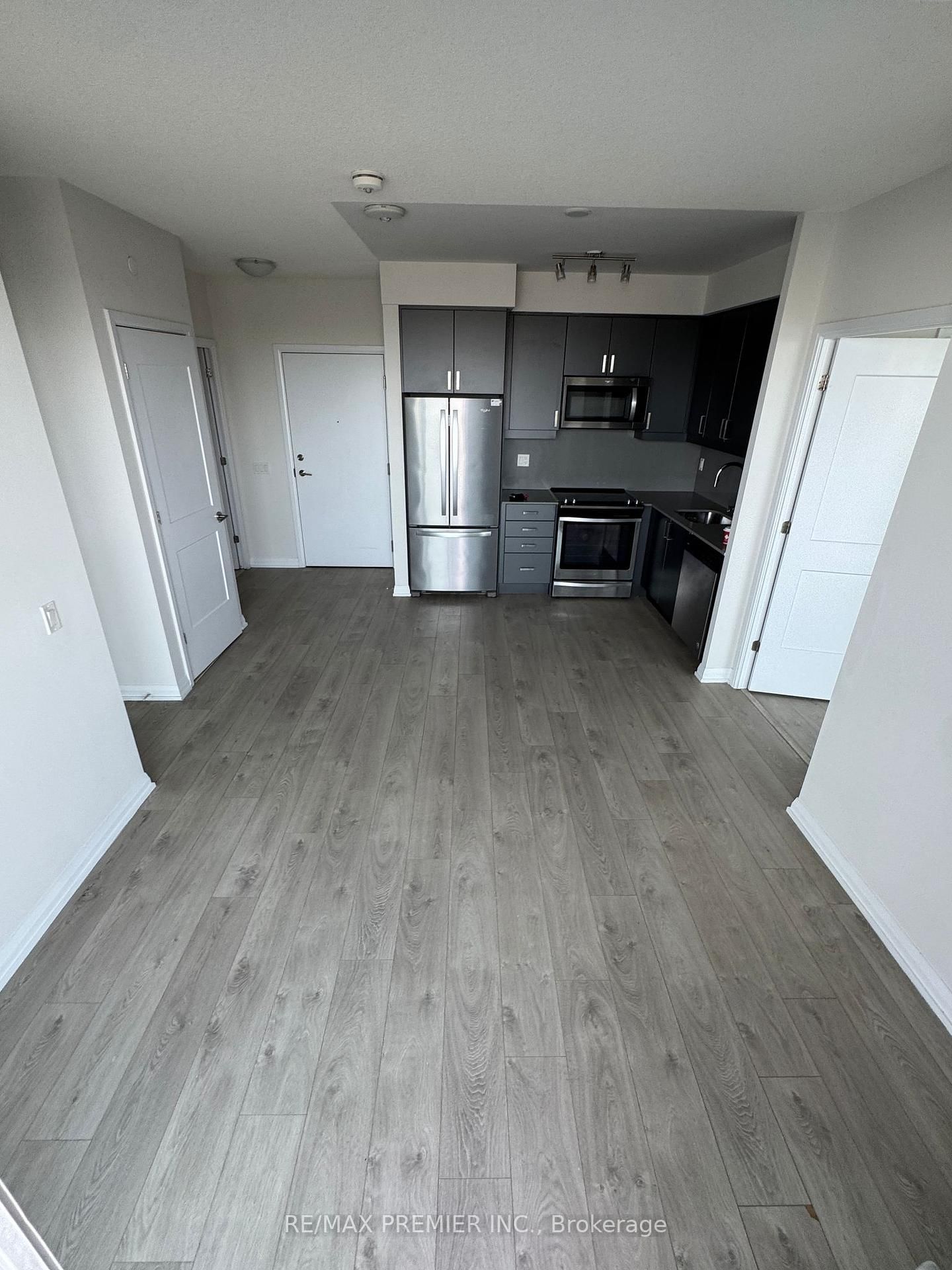 LUXURY 2-BATH CONDO IN THE HEART OF VAUGHAN! STUNNING AND MODERN 2-BEDROOM, 2-BATHROOM CONDO IN THE HIGHLY SOUGHT-AFTER DEVELOPMENT.THIS BRIGHT AND SPACIOUS UNIT FEATURES 9-FT CEILINGS, AN OPEN-CONCEPT LAYOUT,LARGE BALCONY AND FLOOR-TO-CEILING WINDOWS THAT PROVIDE AMPLE NATURAL LIGHT. STEPS TO VAUGHAN METROPOLITAN CENTRE (VMC) SUBWAY & BUS TERMINAL- EASY ACCESS TO DOWNTOWN TORONTO. MINUTES TO VAUGHAN MILLS, CANADAS WONDERLAND & CORTELUCCI VAUGHAN HOSPITAL. SURROUNDED BY TOP-RATED RESTAURANTS, SHOPPING, AND ENTERTAINMENT.QUICK ACCESS TO HWY 400 & 407,PERFECT FOR COMMUTERS.CLOSE TO YORK UNIVERSITY & SENECA COLLEGE.BUILDING AMENITIES: ? 24/7 CONCIERGE & SECURITY- ? FITNESS CENTRE- ? PARTY ROOM & LOUNGE. THIS MOVE-IN READY CONDO OFFERS A PERFECT BLEND OF CONVENIENCE,LUXURY, AND MODERN LIVING IN ONE OF VAUGHANS MOST DESIRABLE LOCATIONS