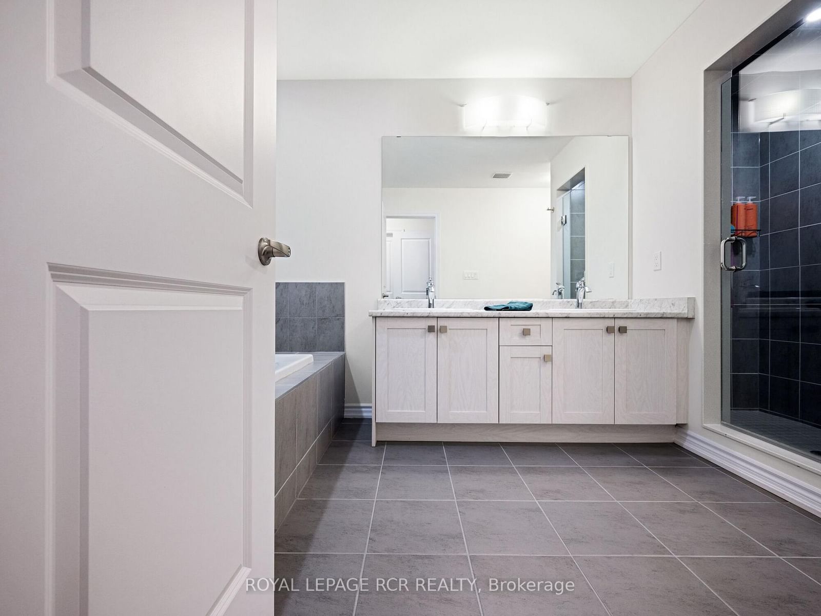 8 Westlake Crescent - Photo 14