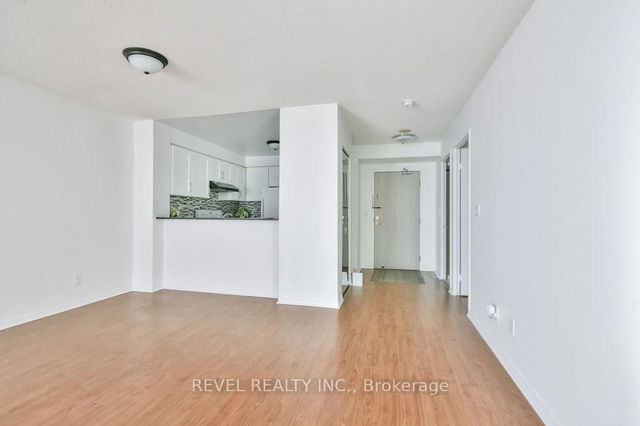 908 - 140 Dunlop Street