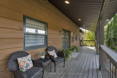 17 Bridle Path — photo 6