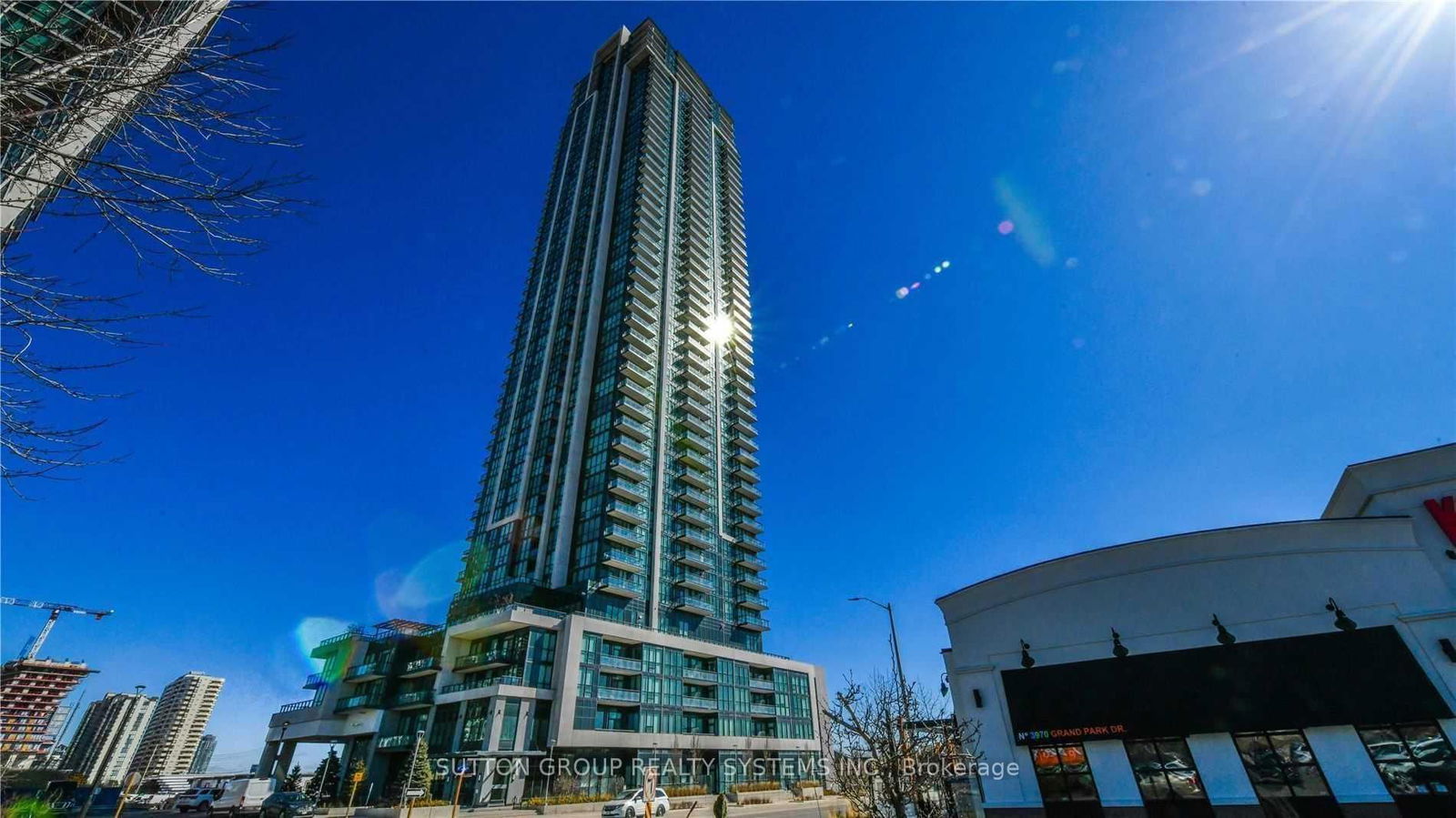 Gorgeous Well Maintained Condo In The Heart Of Mississauga, South West View, Perfect Open Concept Layout, 9' Ceiling, Granite Counter Top, S/S Kitchen Appliances, High Ceiling, Large Windows With Plenty Of Natural Sunlight, Unobstructed View, Walking Distance To Square One Mall, Restaurants, Sheridan College, Central Library, YMCA, City Hall. Pictures Were Taken Prior To Tenant Occupied. 24 Hr Notice Required, Tenant Approval Required, Showing Only When Tenant Is At Home **EXTRAS** Home Theatre, Indoor Pool & Hot Tub, Sauna Rm, Gym, Yoga Rm, Lounge/Party Rm. Outdoor Terraces And Guest Suites. One Parking Included.
