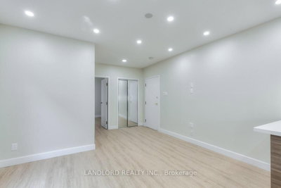 Unit 305 — 240 Durie Street — photo 4