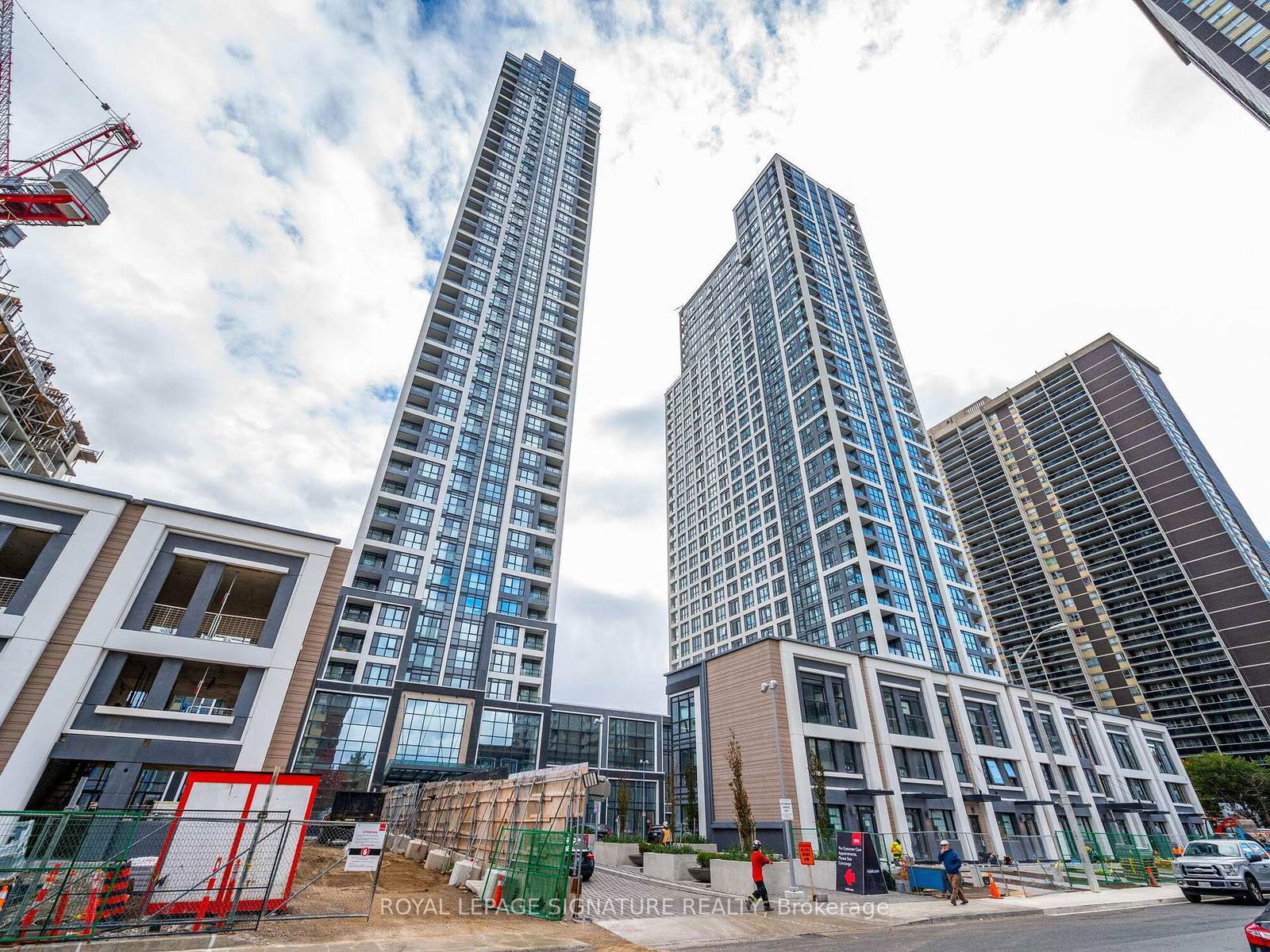 Welcome to Bloor Vista at Islington Terrance. One BR One Wr luxury condo built by Tridel in the heart of Etobicoke. Located on 20th floor with spectacular views. Unit comes with upgraded modern appliances and a large bedroom. Sunlit with spacious layout with floor to ceiling windows. Granite Countertop, Backsplash & Steel Appliances In The Kitchen. Full size laundry machines. Walking Distance To Parks, Schools, Bloor St, Shops, Restaurants. Close to QEW and 427. Steps to Islington subway station. **EXTRAS** Tenant pays for utilities and condo insurance. Landlord requests no smoking. State of art gym with whirlpool, sauna, party room, guest suite and 24hr concierge. 50,000 Sq. Ft. Of Spectacular Indoor/Outdoor Amenity Spaces.