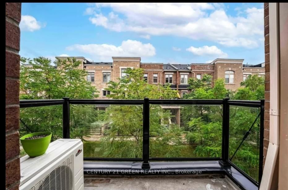 Midterm monthly rent 2 bedroom 1.5 bathroom in North York. Convenient location. Monthly payments includes everything parking fully furnished. Turn key rental