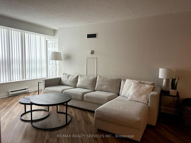313 - 250 Webb Drive
