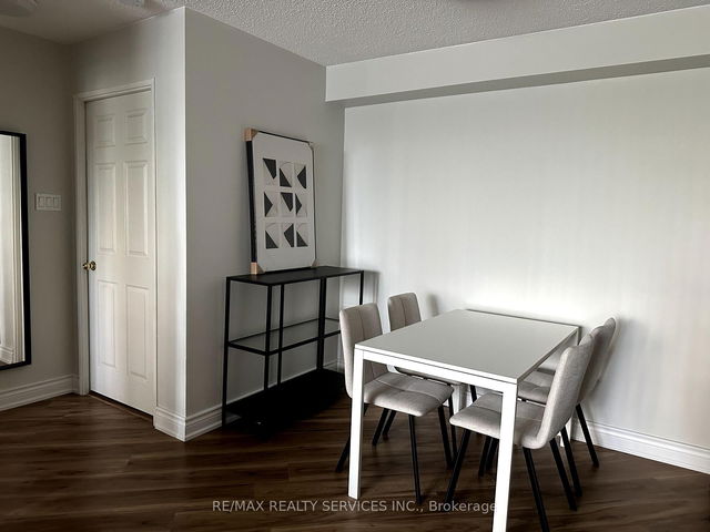 313 - 250 Webb Drive