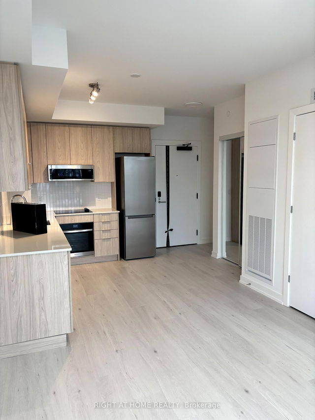 318 - 2501 Saw Whet Boulevard